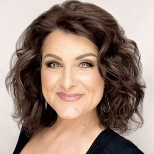 Meet your Posher, Joette